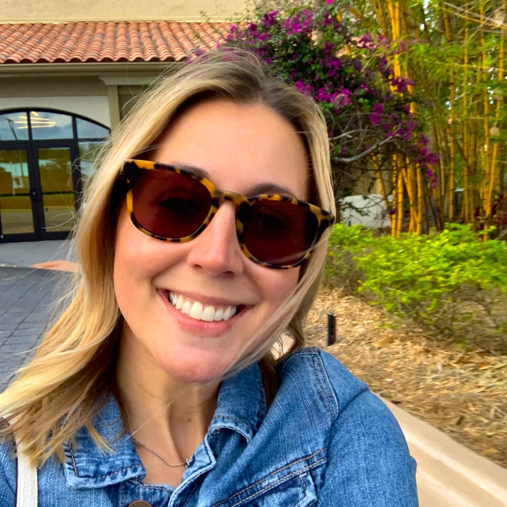 Meet your Posher, Andrea